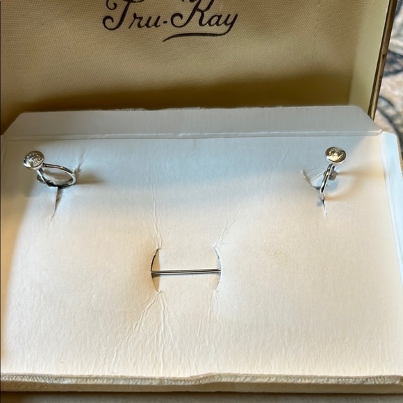 Tru-Kay Silver and Blue Jewelry Set - Picture 7 of 8